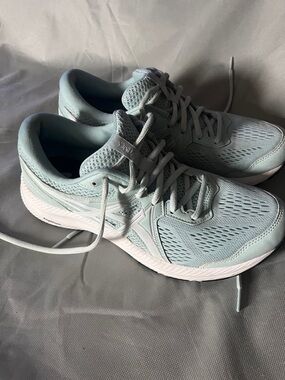 Asics Women's Mint Green Lace-Up Running Shoes